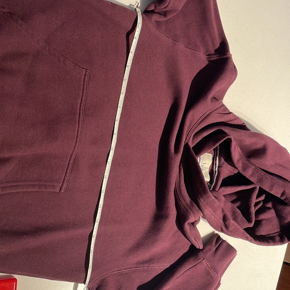 Sweater with hoodie - Picture 6 of 7